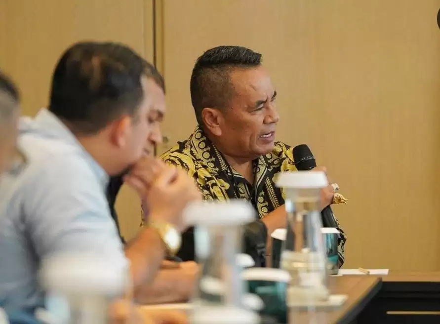 Hotman Paris Hutapea saat menghadiri Rapat 45 pengacara Tim Hukum Prabowo-Gibran (Foto: MI/Instagram @hotmanparisofficial)