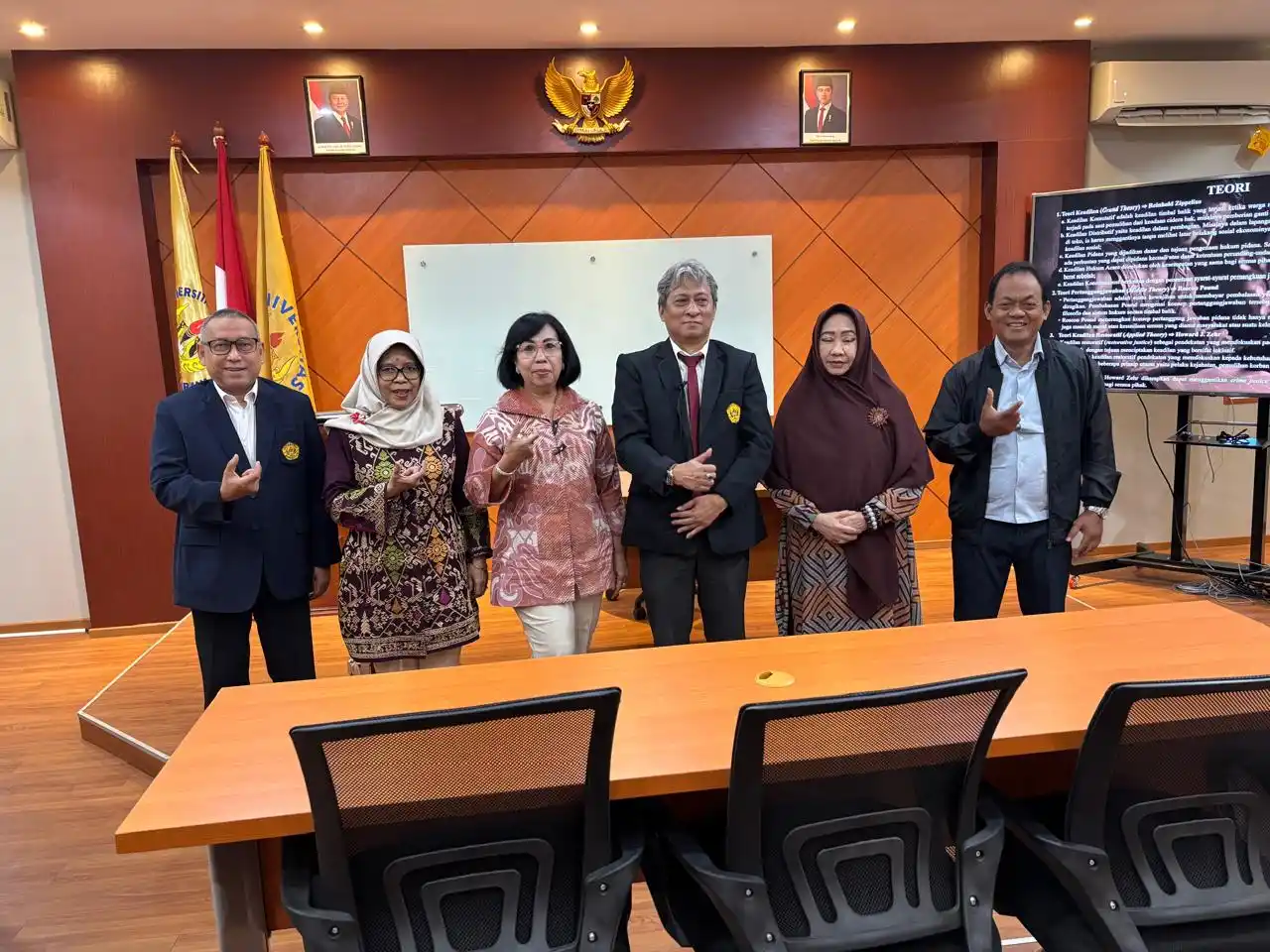 Hudi Yusuf (ketiga dari kanan) (Foto: Dok MI/Aswan)