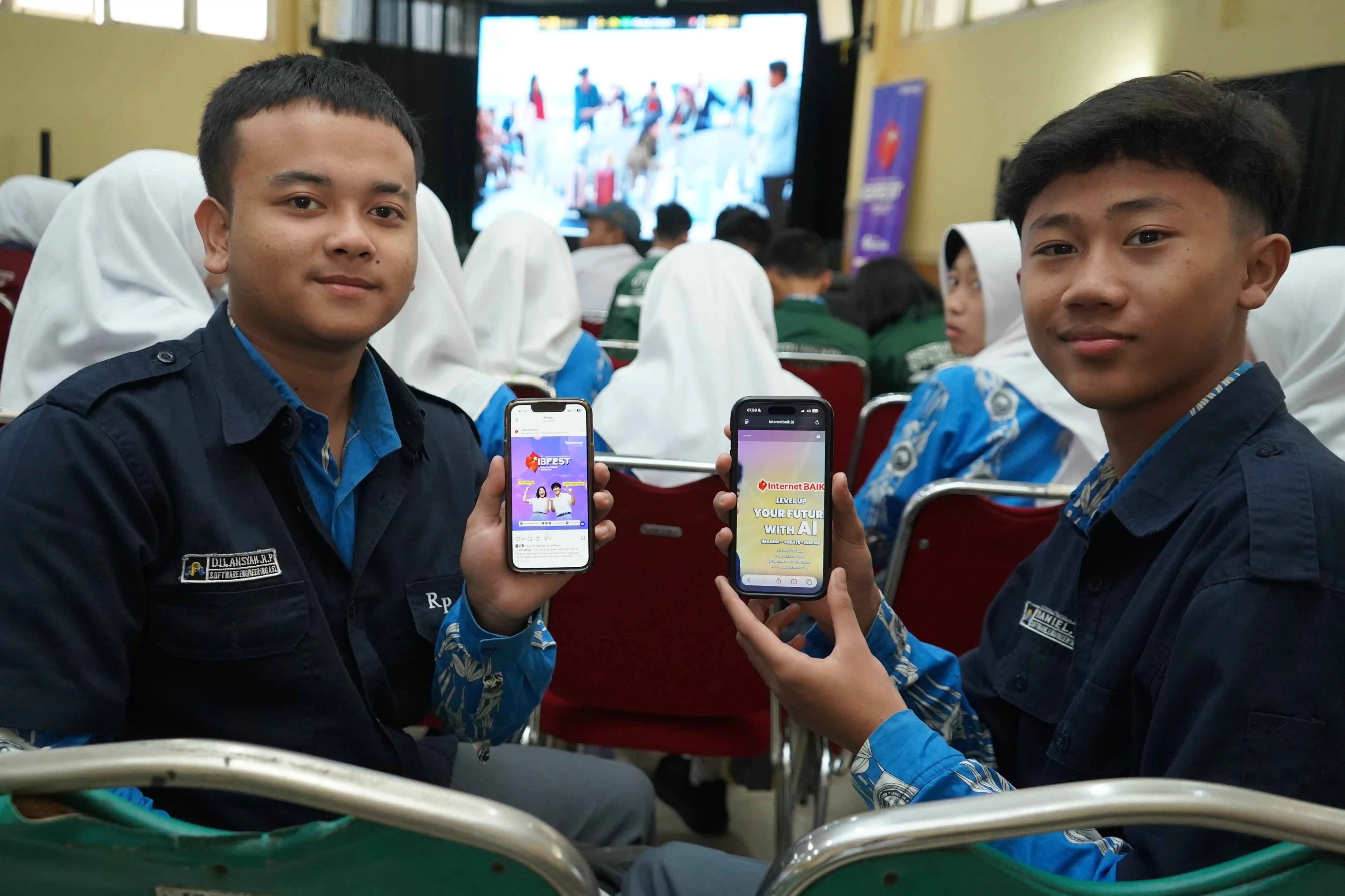 Telkomsel kembali menghadirkan Internet BAIK Festival (IBFEST) Series 10 bertema “Level Up The Future with AI” di 4 kota. SMK Negeri 1 Cimahi terpilih menjadi sekolah pertama diadakannya IBFEST Series 10(21/1)/2026). [Foto: Doc Telkomsel]