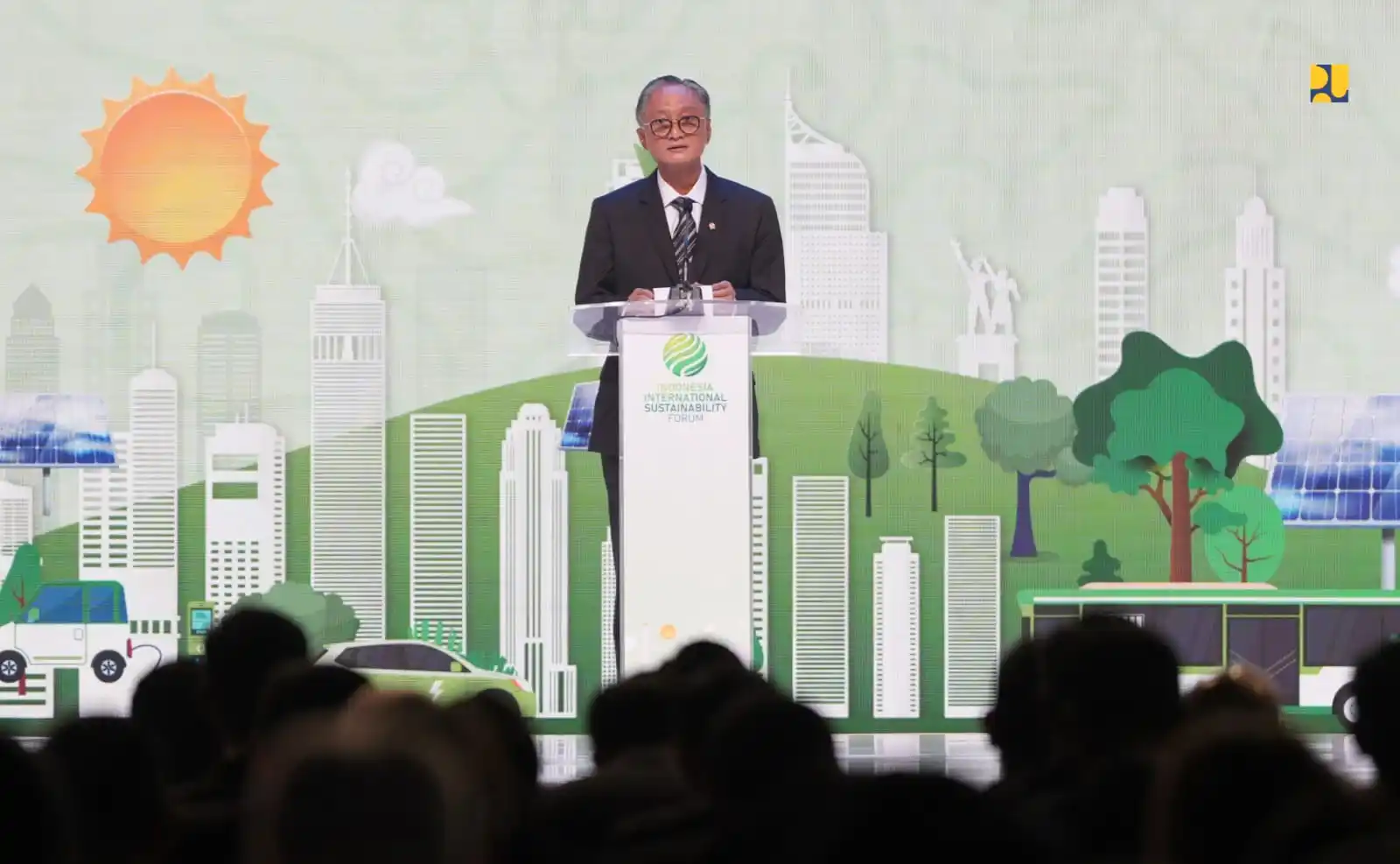 Menteri Pekerjaan Umum, Dody Hanggodo menyampaikan sambutan dalam acara Indonesia International Sustainability Forum (IISF) 2025, Jakarta, Jumat (10/10). (Foto:PU)