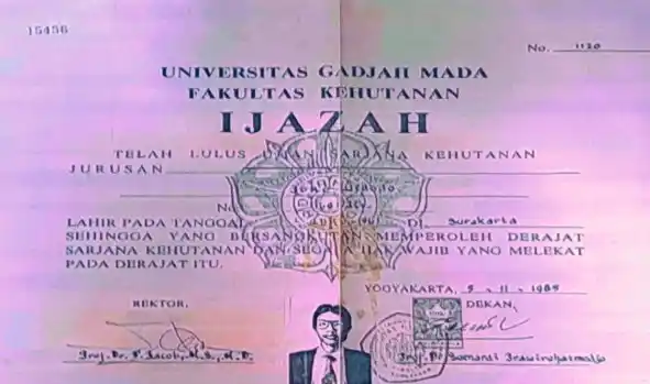 Foto Kopi Ijazah Jokowi yang ditampilkan Bareskrim Polri (Foto: Dok MI/Aswan/Istimewa)