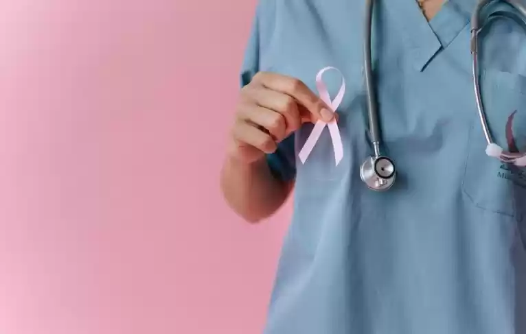 Ilustrasi - Pita kanker payudara. (Foto: Antara)