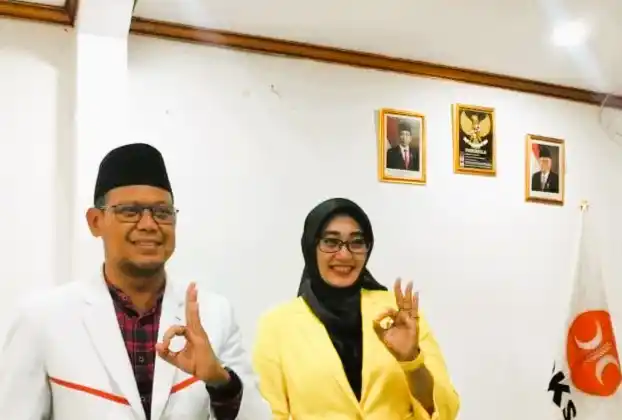 Pasangan nomor urut 1 Imam Budi Hartono-Ririn Farabi (Foto: Antara)