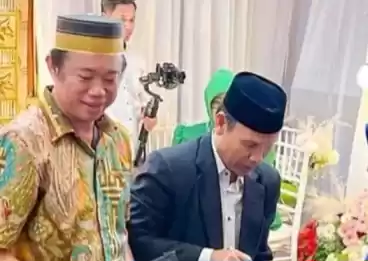 Ismail Bolong saat menghadiri sebuah pesta (Foto: Istimewa)