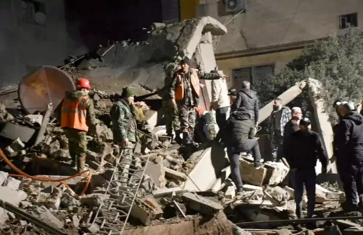 Suasana saat Israel menggepur Aleppo (Foto: Ist)