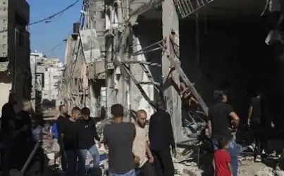 Ilustrasi - Serangan israel di kamp pengungsian warga palestin (Foto: Tangkap lalyar)