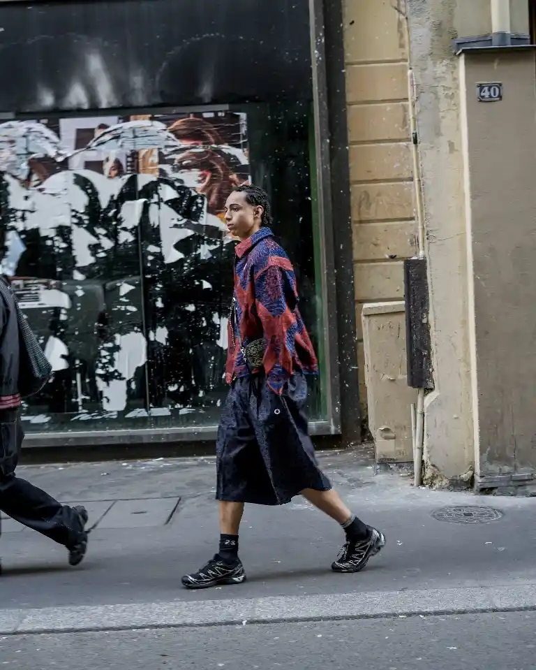 Mulai 25 Oktober 2025, Limited Edition “Phoenix Crest Jacket” SIMPATI x Othman tersedia di MyTelkomsel seharga Rp799.000, termasuk kuota internet 75 GB / 1 bulan. [Foto: Doc. Telkomsel]