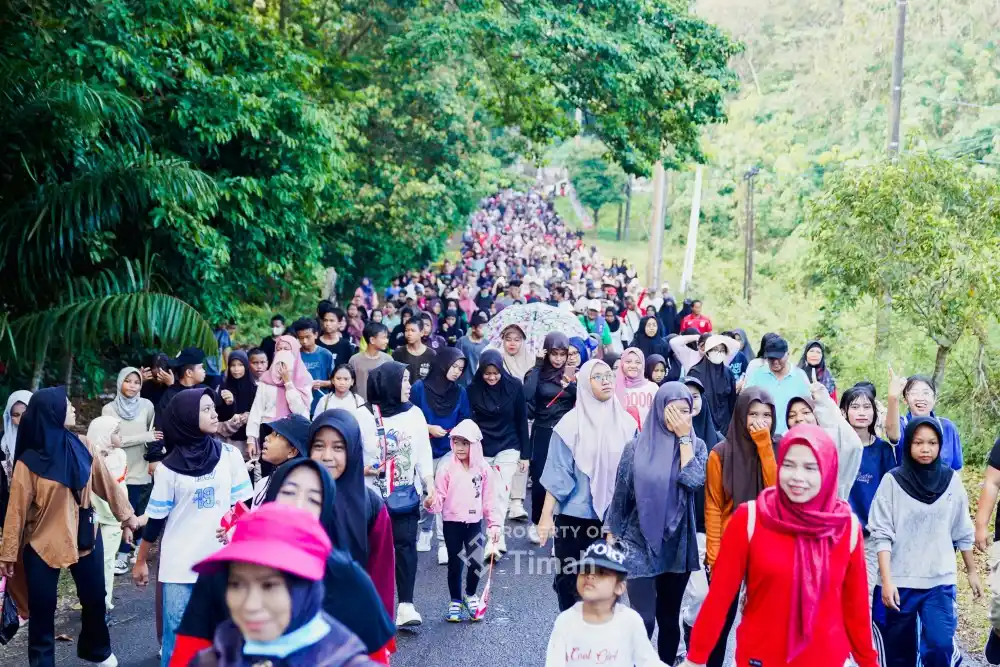 Ribuan Warga Bangka Barat Ikuti Jalan Sehat PT Timah [Foto: Doc. PT Timah]