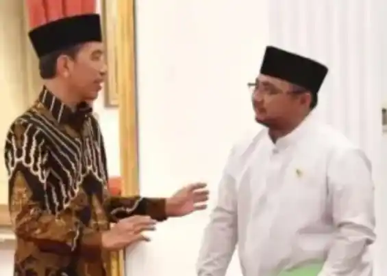 Jokowi (kiri) dan Yaqut (kanan) saat berbincang di Istana Negara (Foto: Istimewa)