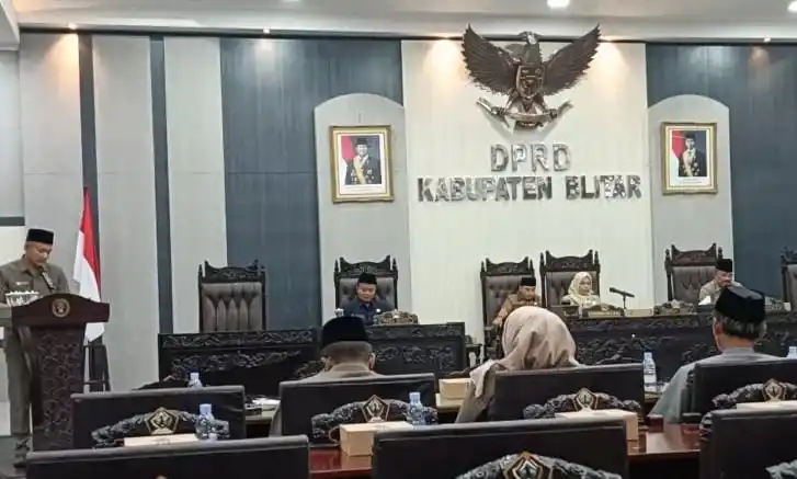 Juru bicara Fraksi PDI Perjuangan saat menyampaikan pandangan umum (Foto: Dok MI/Joko Prasetyo)