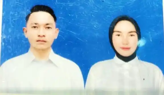 Juwita bersam kekasihnya Anggota TNI AL (Foto: Ist)