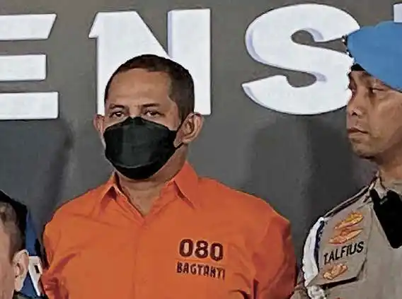 Bekas Kapolres Ngada AKBP Fajar Widyadharma Lukman Sumaatmaja (Foto: Dok MI)