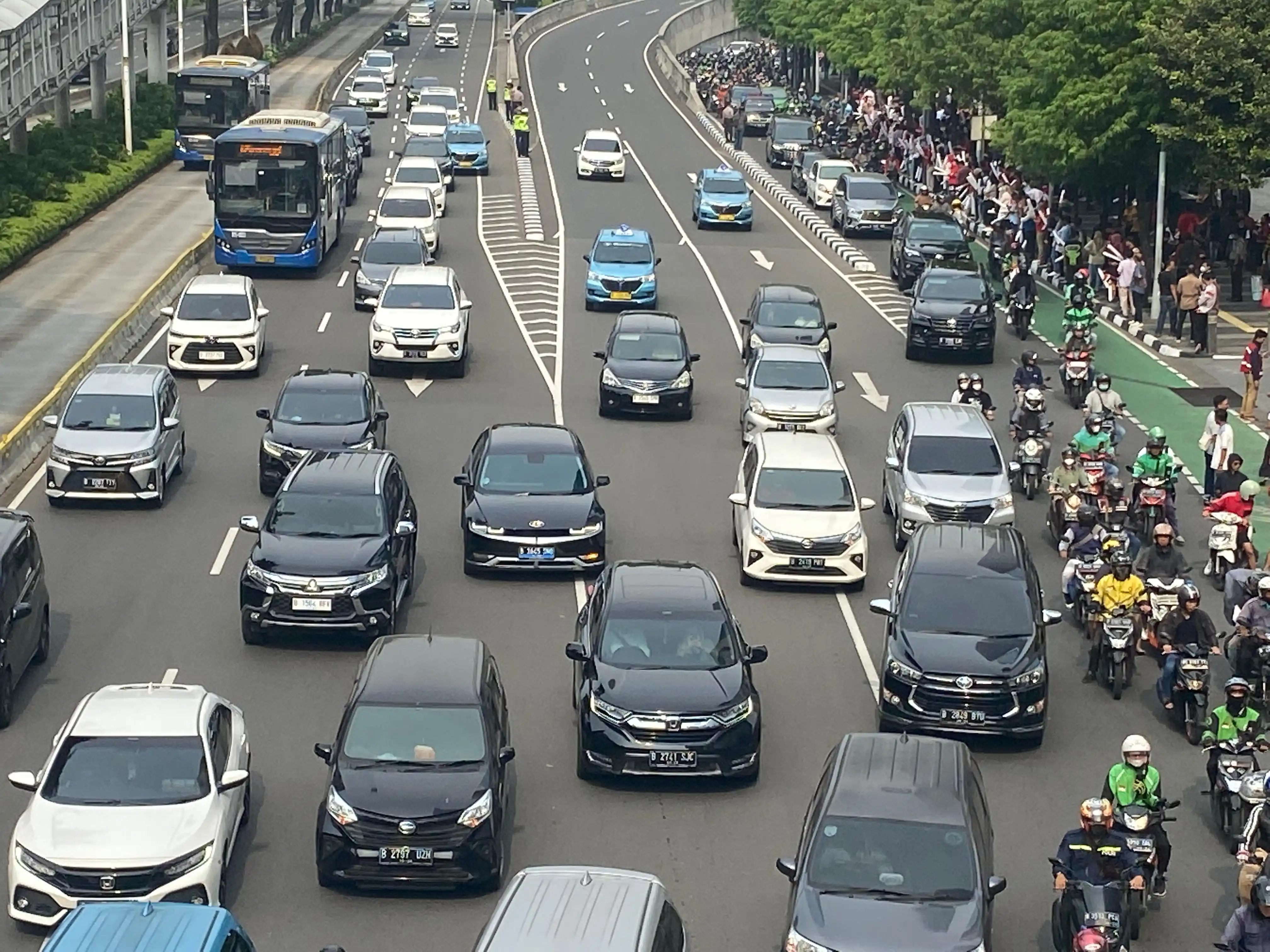 Kawasan jalan ganjil genap Sudirman, Karet, Semanggi (Foto: MI/Nuramin)