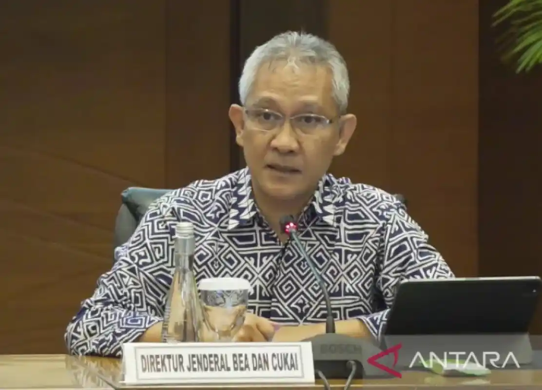 Direktur Jenderal Bea dan Cukai Askolani dalam konferensi pers APBN KiTa edisi Maret 2023 di Jakarta, Selasa (14/03/2023)