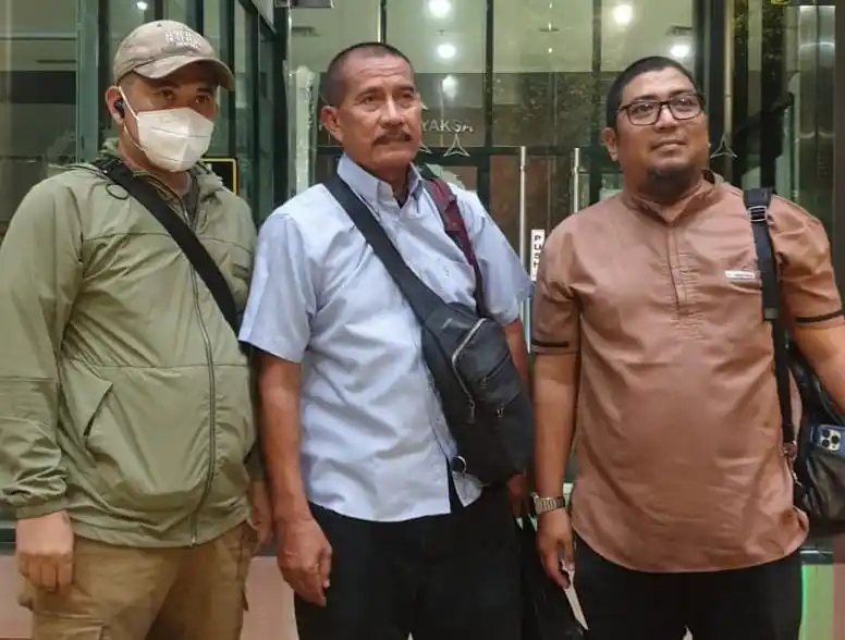 Tim Satgas Intelijen Reformasi dan Inovasi (SIRI) Kejaksaan Agung berhasil mengamankan Fathur Rachman, buronan yang masuk ke dalam Daftar Pencarian Orang (DPO) asal Kejaksaan Tinggi Kalimantan Timur. (Foto: Dok MI)