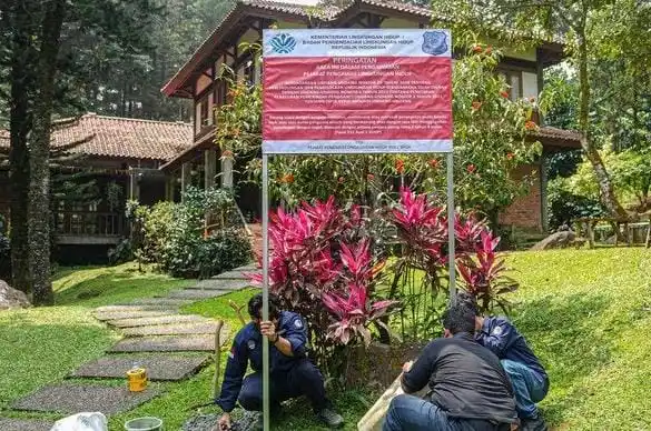 Kementerian Lingkungan Hidup (KLH) Segel 4 Hotel di Kawasan Puncak, Kabupaten Bogor (Foto: Dok KLH)
