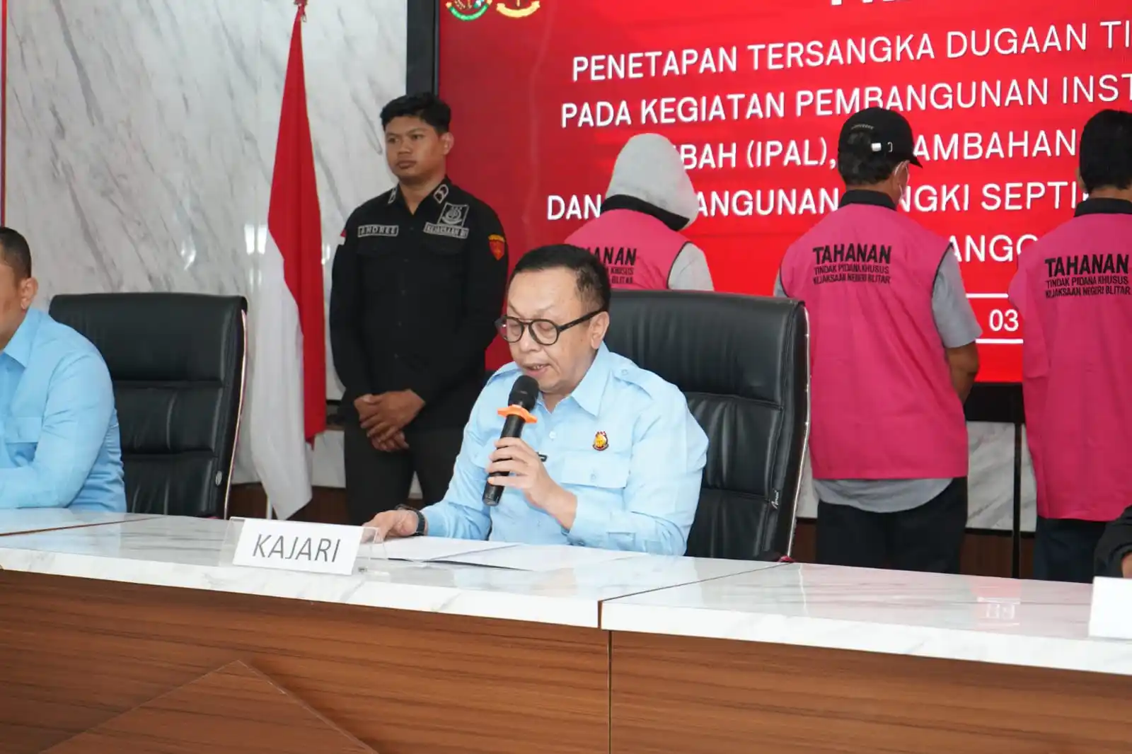 Kepala Kejari Blitar, Baringin saat menyampaikan keterangan pers, (Dok JK-MI)