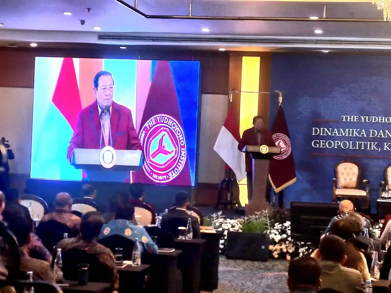 Ketua The Yudhoyono Institute (TYI), Susilo Bambang Yudhoyono (SBY) saat beberkan sikap politik luar negeri Indonesia. (Foto. Rizal)