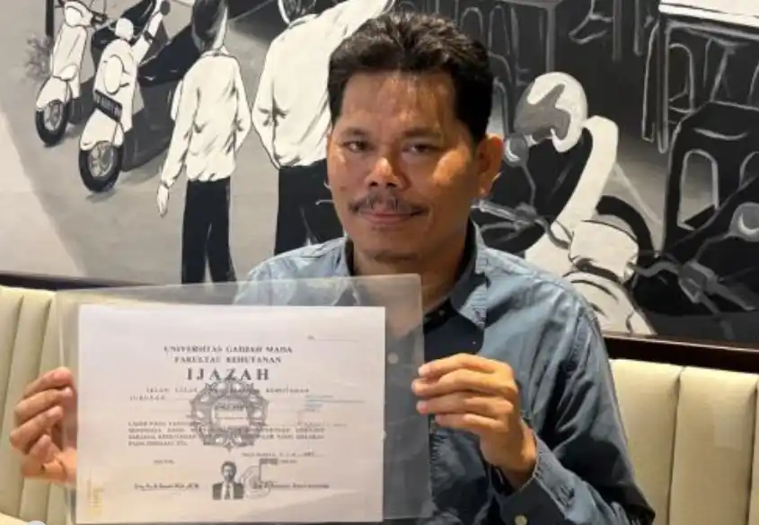 KIP kabulkan gugatan Bonatua terkait Ijazah Jokowi (Foto: Ist)