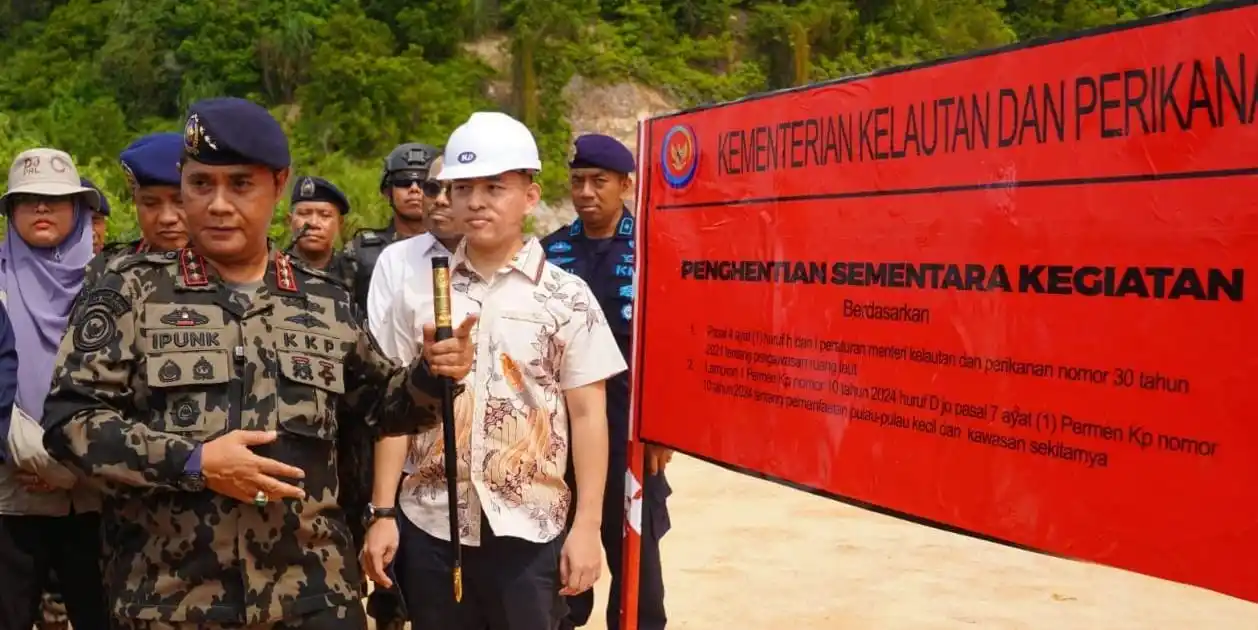 KKP menyegel tiga pulau kecil di Provinsi Kepulauan Riau (Kepri) (Foto: Dok KKP)
