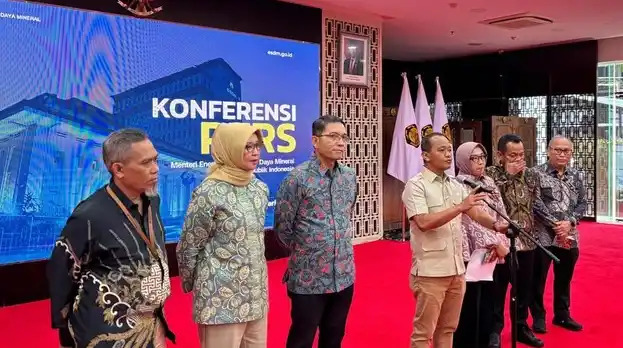 Konferensi Pers di Gedung Kementerian ESDM, Jakarta, Jumat (3/1/2025). (Foto: Dok MI)