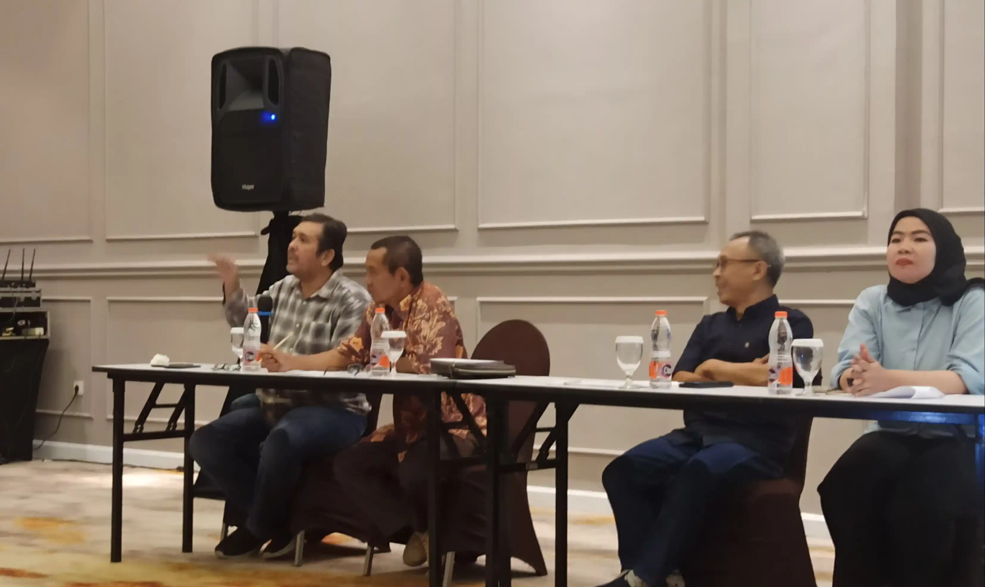 Konfrensi pers Institut Hubungan Industrial Indonesia (IHII) terkait rencana penerapan kebijakan Kelas Ruangan Inap Standar (KRIS) Satu Ruang Perawatan (Foto: Dok MI/Albani)