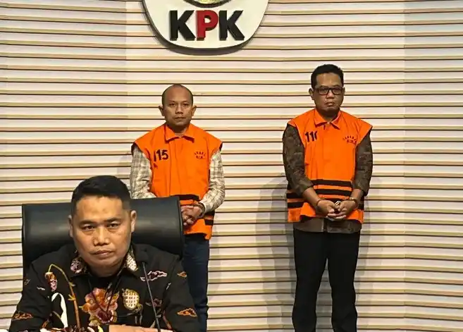 Konferensi pers penahanan tersangka Didik Mardiyanto (Kadiv EPC) dan Herry Nurdy (Senior Manager Finance) (Foto: Dok MI)