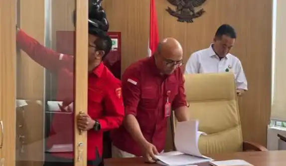 Tim Penyidik Pidana Khusus (Pidsus) Kejaksaan Tinggi DKJ melakukan penggeledahan dan melakukan penyitaan terhadap barang bukti di Dinas Kebudayaan Provinsi DKJ Tahun Anggaran 2023