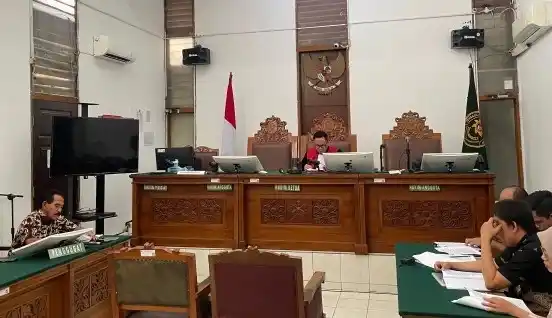 Suasana persidangan praperadilan Rudy Tanoesoedibjo di Pengadilan Negeri Jakarta Selatan (PN Jaksel), Selasa (16/9/2025).