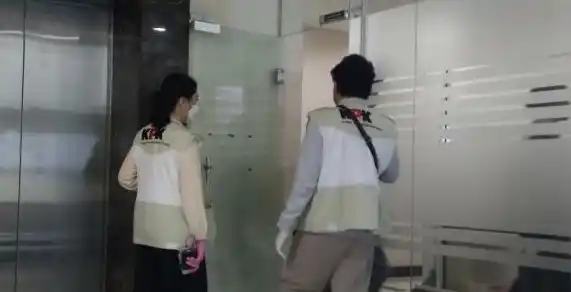 Petugas KPK (Foto: Dok MI/Net/Ist)