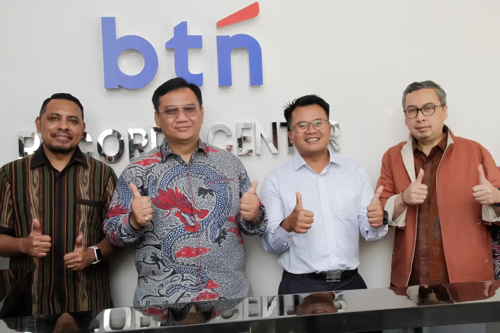 Corporate Secretary BTN, Ramon Armando [Foto: Doc. BTN]