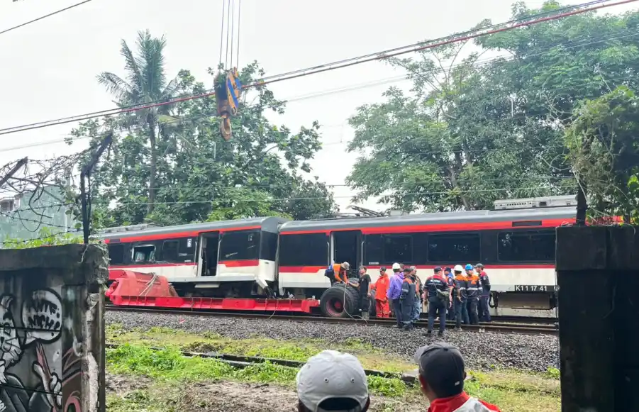 Kronologi Kereta Bandara Tabrak Truk di Stasiun Poris (Foto: Repro)