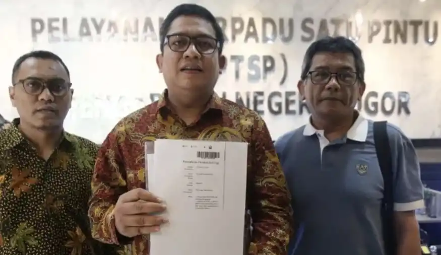 Tim kuasa hukum Agustiani Tio Fridelina, Army Mulyanto di Pengadilan Negeri Bogor Kelas IA di Kota Bogor, Jawa Barat, Selasa (11/2/2025).