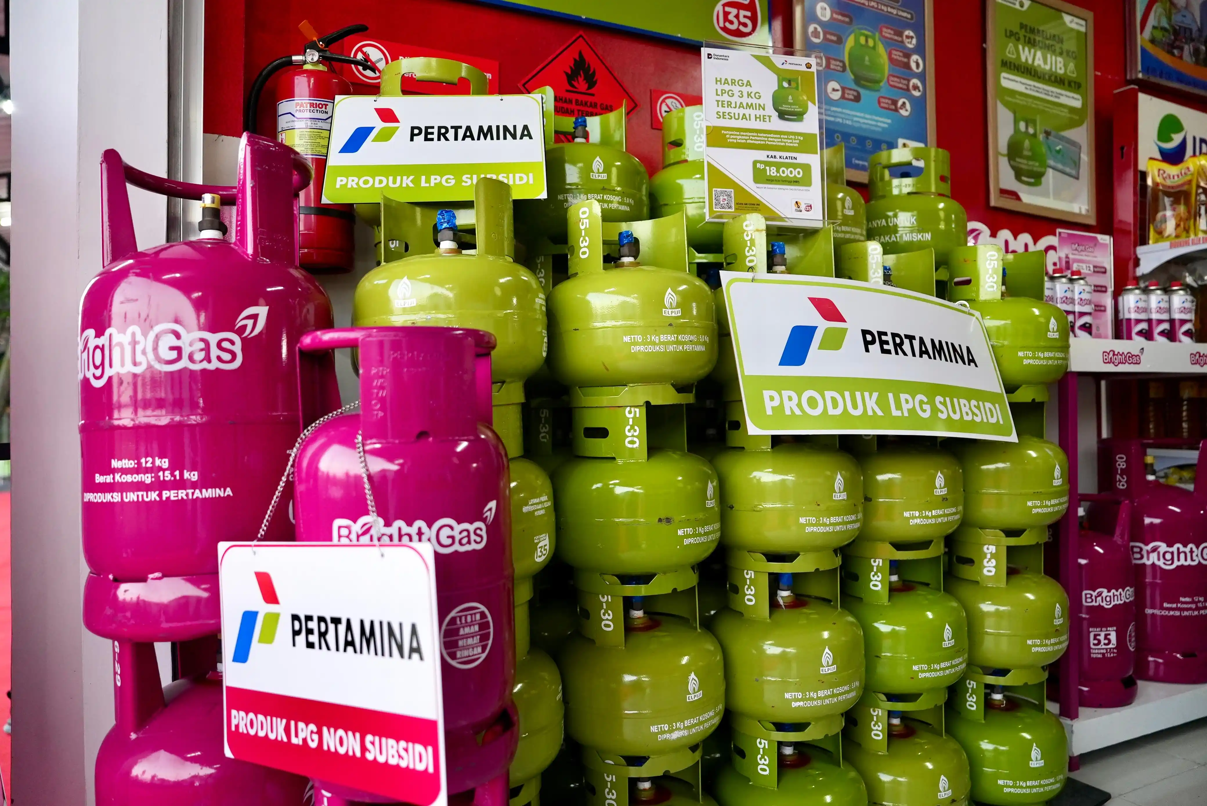 Dukung Koperasi Desa Merah Putih,  Pertamina mengambil peran distribusi bahan bakar LPG (Liquefied Petroleum Gas) melalui KDMP,  [Foto: Doc. Pertamina]