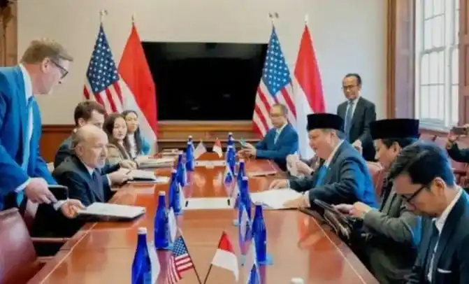 Menteri Koordinator Bidang Perekonomian, Airlangga Hartarto melakukan upaya negosiasi dengan Menteri Perdagangan AS di Washington DC, AS (Foto: Ist)