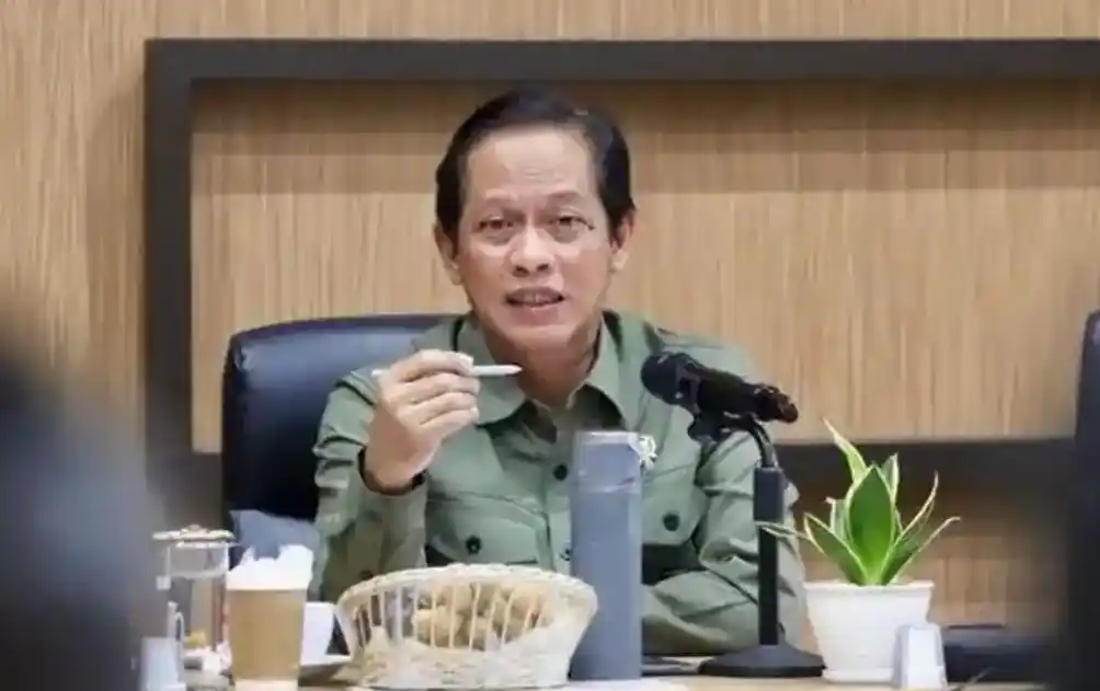 Menteri Lingkungan Hidup (LH), Hanif Faisol Nurofiq (Foto: Instagram)