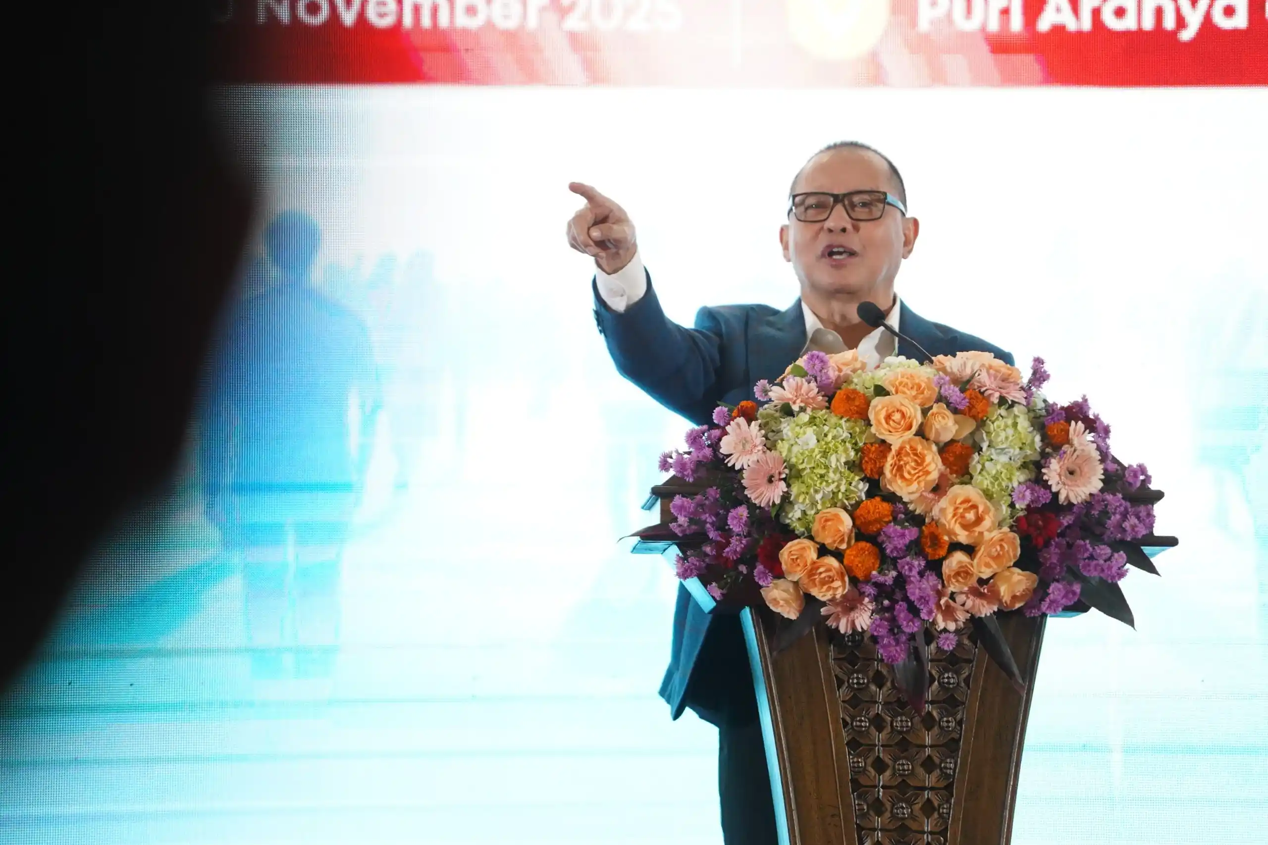 Menteri P2MI  Mukhtarudin dalam acara peluncuran Buku Saku Edukasi Keuangan Pekerja Migran Indonesia yang digelar di Puri Ardhya Garini, Halim Perdanakusuma, Jakarta Timur. (Dok. Kemen P2MI)