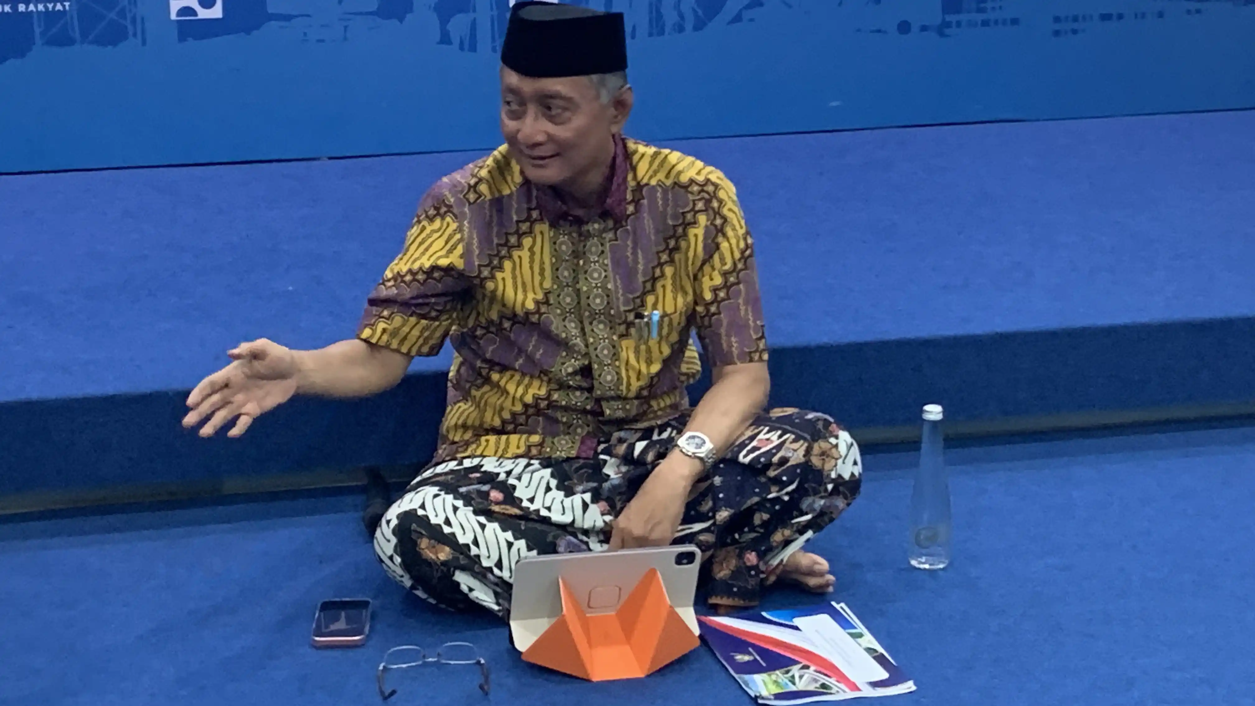 Menteri Pekerjaan Umum Dody Hanggodo menyampaikan hasil evaluasi Kementerian PU terkait bencana yang terjadi di Aceh, Sumatera Utara, dan Sumatera Barat di Kantor Kementerian PU, Jakarta, Jumat (16/1/2026)