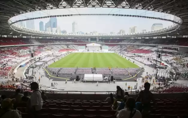 Umat Katolik memenuhi tribun untuk mengikuti Misa Akbar di Stadion Utama Gelora Bung Karno (GBK) Senayan, Jakarta, Kamis (5/9/2024). [Foto: ANTARA]
