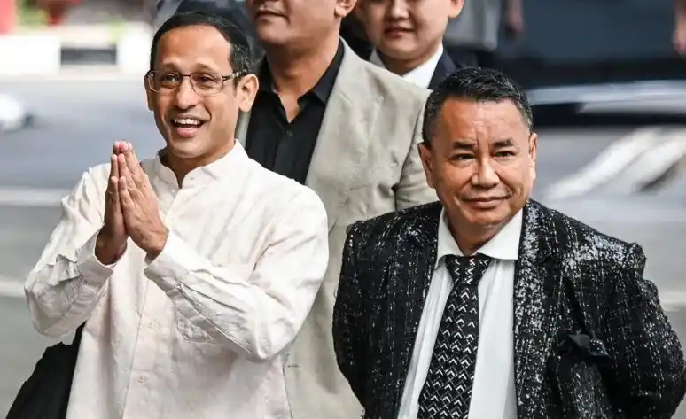 Mantan Mendikbudristek bersama kuasa hukumnya, Hotman Paris penuhi panggilan penyidik Kejagung, Selasa (15/7/2025) (Foto: Ist)