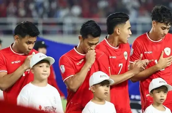 Para pemain Timnas Indonesia saat laga akan dimulai (Foto: Tangkap Layar)