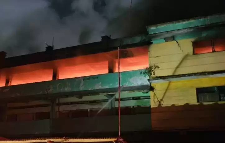 Pasar Comboran Kota Malang, Jawa Timur, yang terbakar pada Jumat (13/9/2024) malam. ANTARA/Ananto Pradana