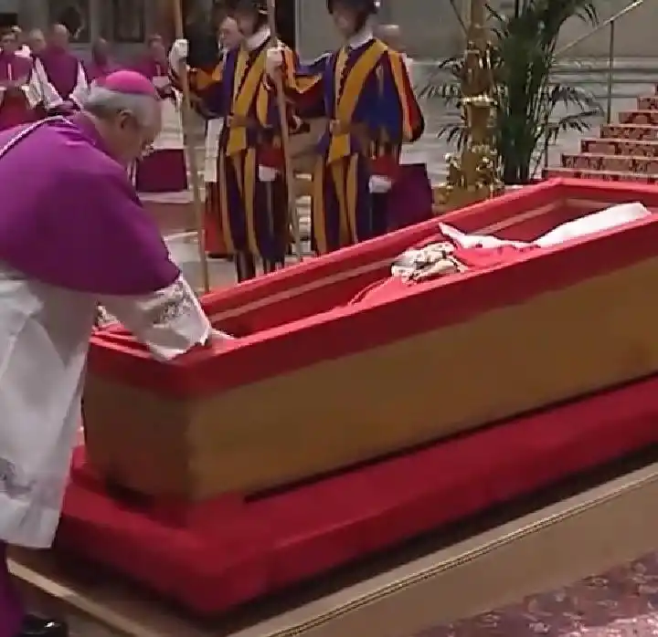Paus Fransiskus Dimakamkan Hari Ini, 26 April 2025 (Foto: Ist)