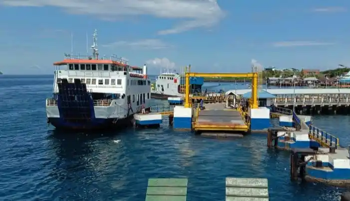 Pelabuhan Feri Bastiong Ternate (Foto: Dok/MI/Istimewa).