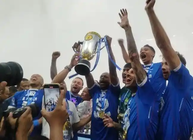 Persib menolak bonus juara dari Pemprov Jabar (Foto: Repro)