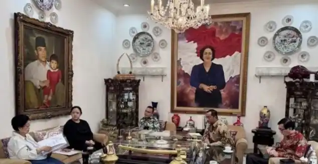 Pertemuan Ketua Harian DPP Partai Gerindra, Sufmi Dasco Ahmad bersama Menteri Sekretaris Negara Prasetyo Hadi di kediaman Presiden ke-5 RI, Megawati Soekarnoputri, Kamis (5/6/2025). (Foto: Instagram)