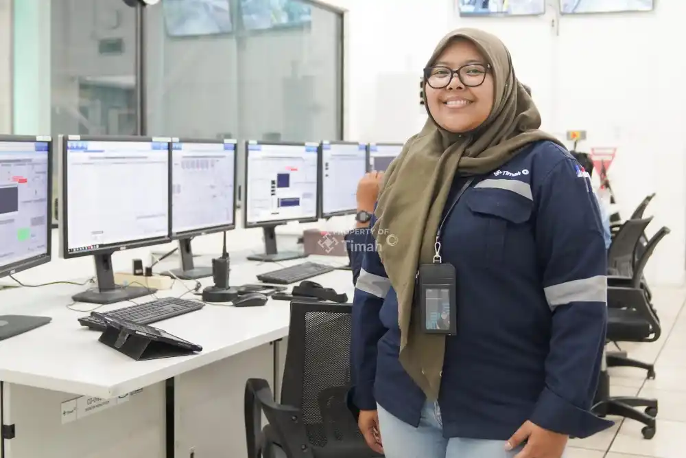 Pontie Wendrawati Instrument Engineer dan Pelopor Automasi TSL Ausmelt PT Timah [Foto: Doc. PT Timah]