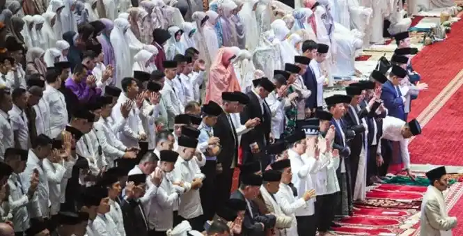 Prabowo dan Gibran Melaksanakan Salat Idul fitri di Masjid Istiqlal (Foto: Repro)