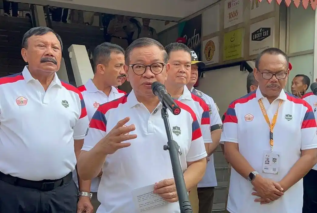 Pramono Tunjuk Julius Sutjiadi jadi Plt Dirut Food Station (Foto: Repro)