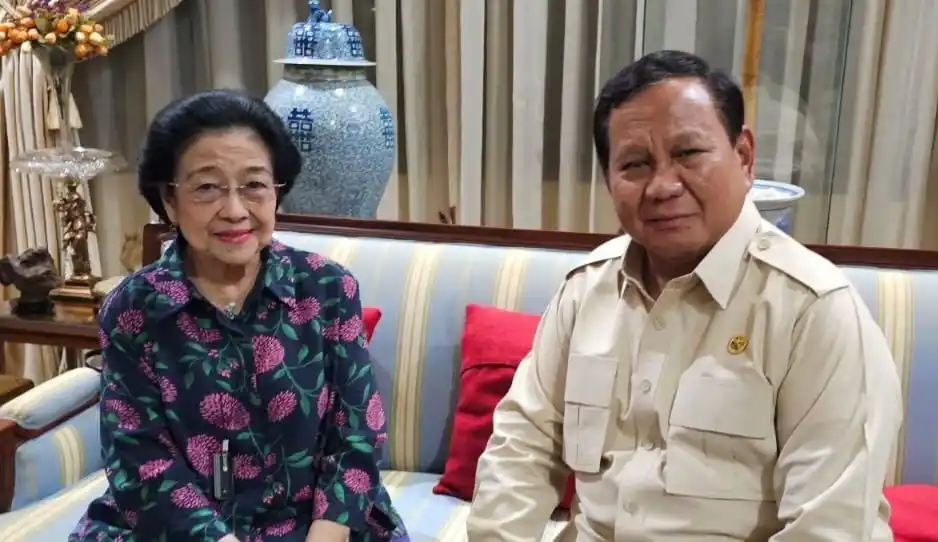 Presiden RI Prabowo Subianto menemui Presiden ke-5 RI Megawati Soekarnoputri pada Senin (7/4/2025) malam (Foto: Dok MI)